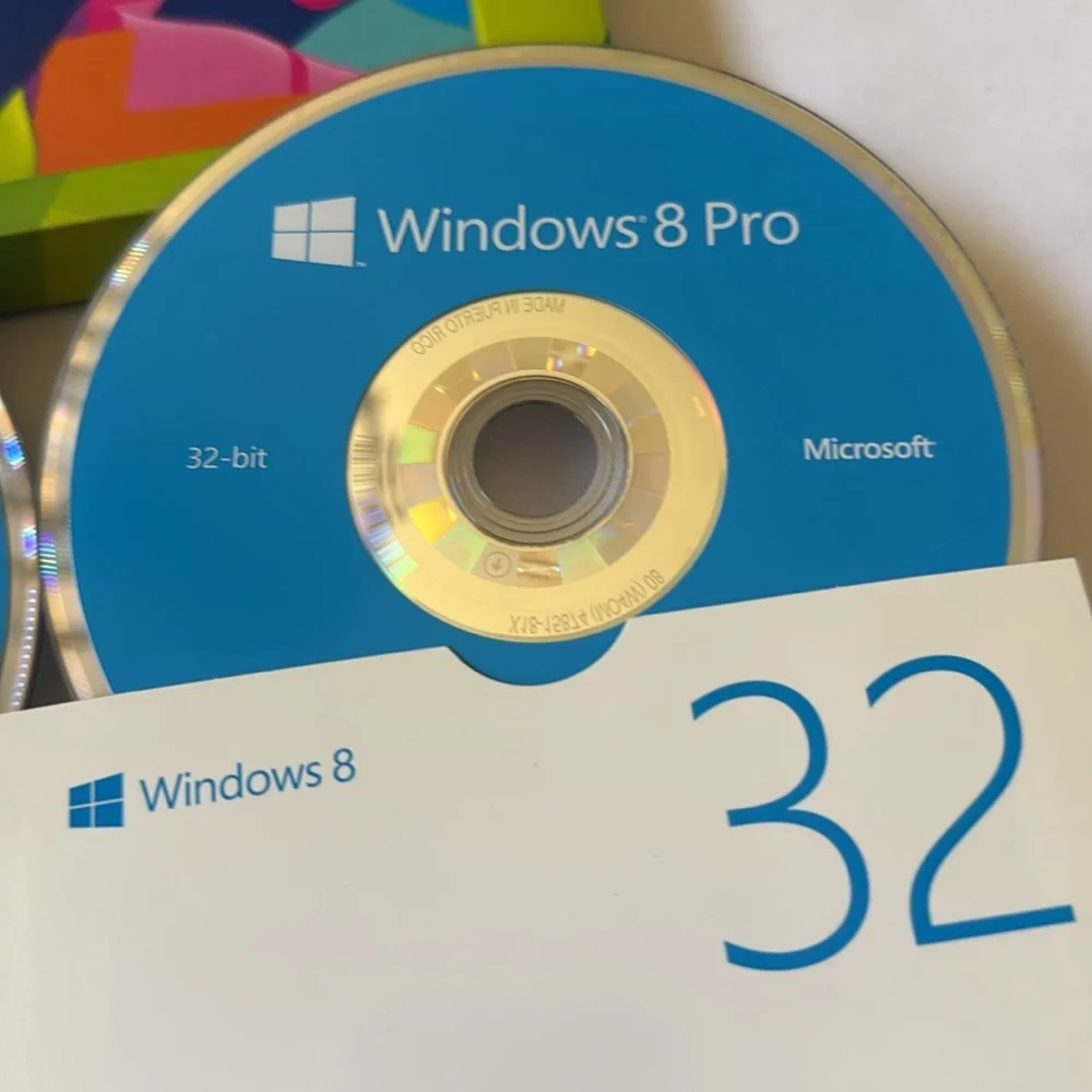 Microsoft Windows 8 Pro Software Package 32 bit & 64 bit English 2012
